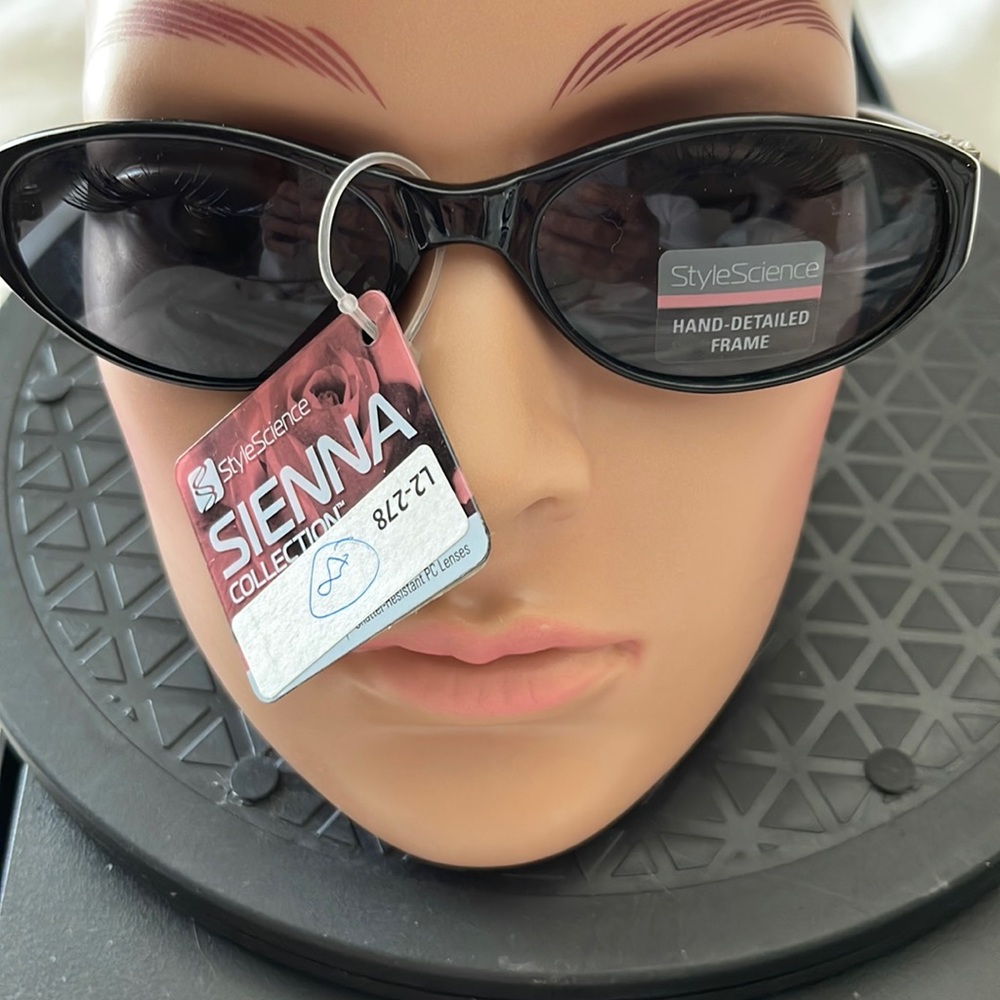 New Sienna Sunglasses- NWT